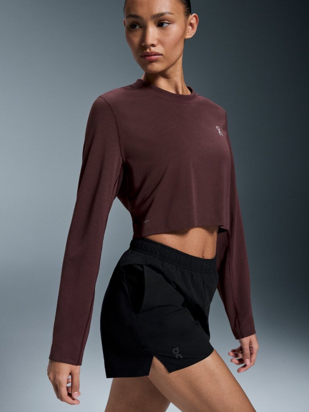 On Active Long-T Crop Tee in Mulberry
